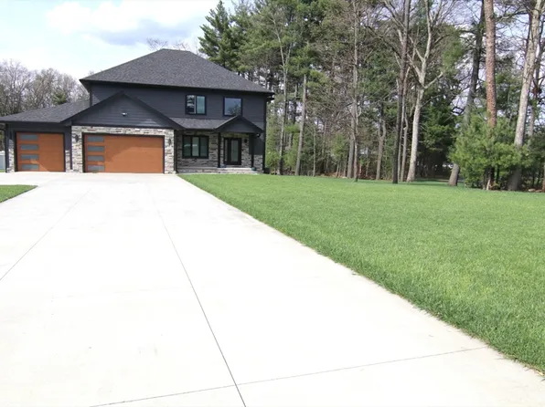 27 Breighly Way, Westfield, MA 01085