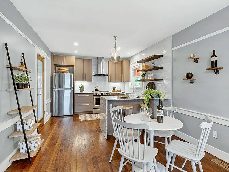 2 Bulson Ct — Photo 4
