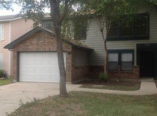 7335 Clipper Oak Dr, San Antonio, TX 78249
