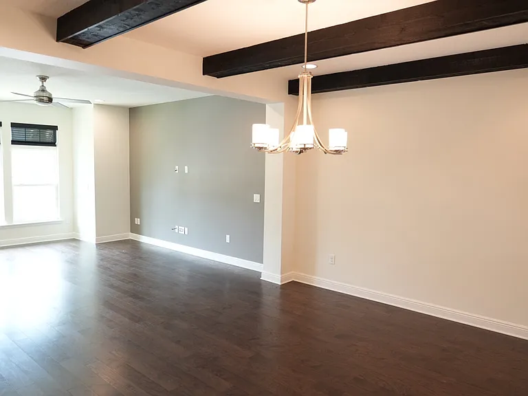3227 W Horatio St — Photo 11