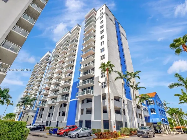 5085 NW 7th St APT 802, Miami, FL 33126