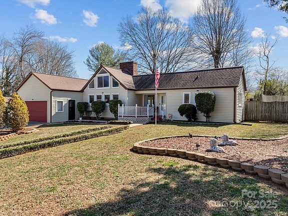 2nd image of 506 Coolidge Ct