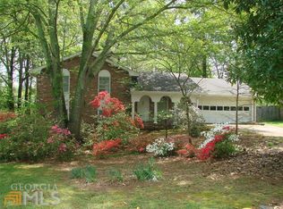5284 Corinth Dr, Stone Mountain, GA 30087