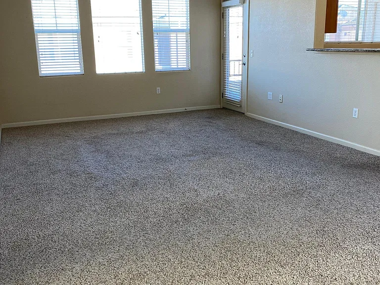 700 Moon Cir — Photo 14