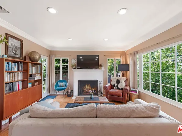 3217 Bennett Dr, Los Angeles, CA 90068