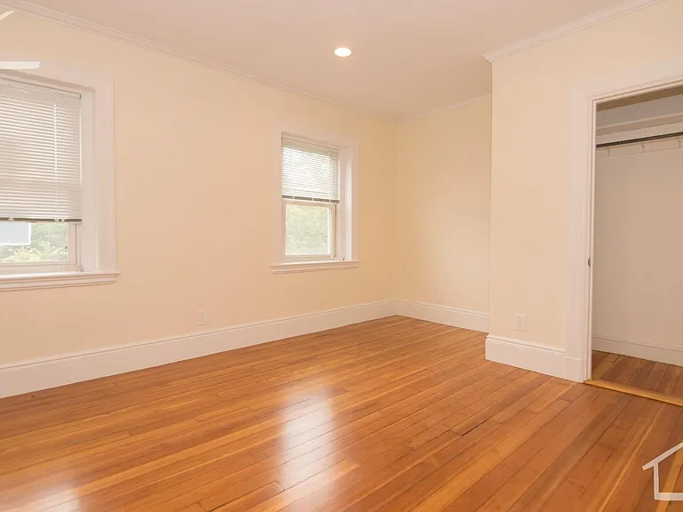 1612 Beacon St #2 — Photo 2