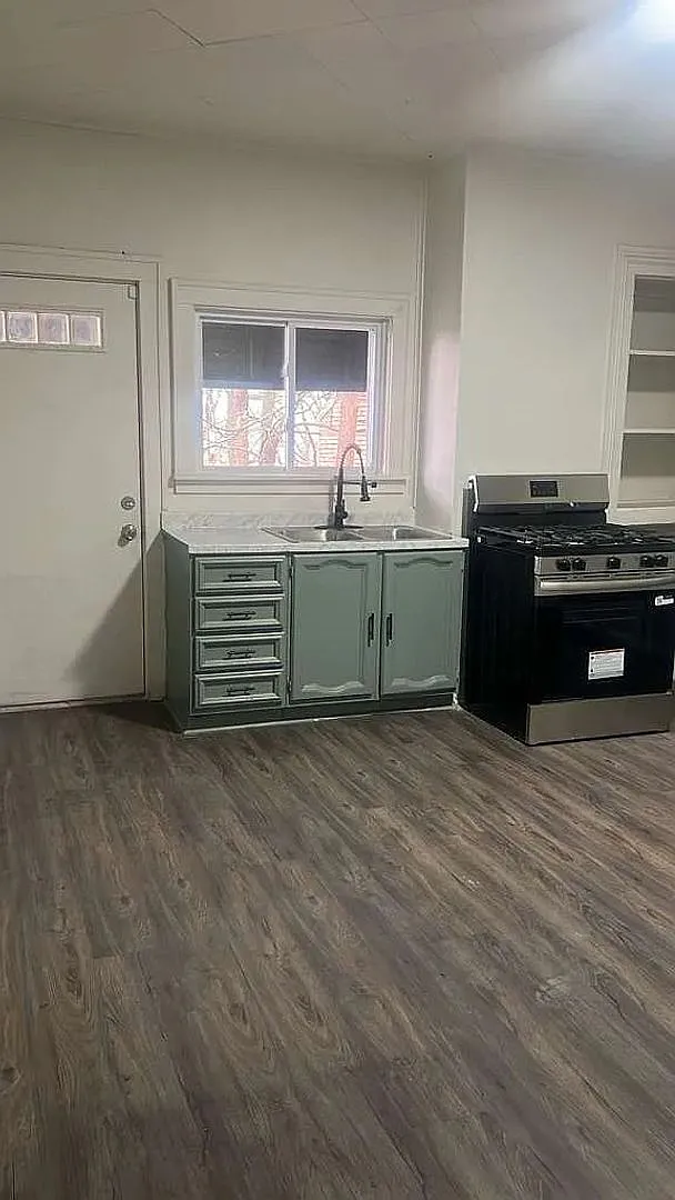 3 bed, 1552 sqft, $1,490 — Photo 3