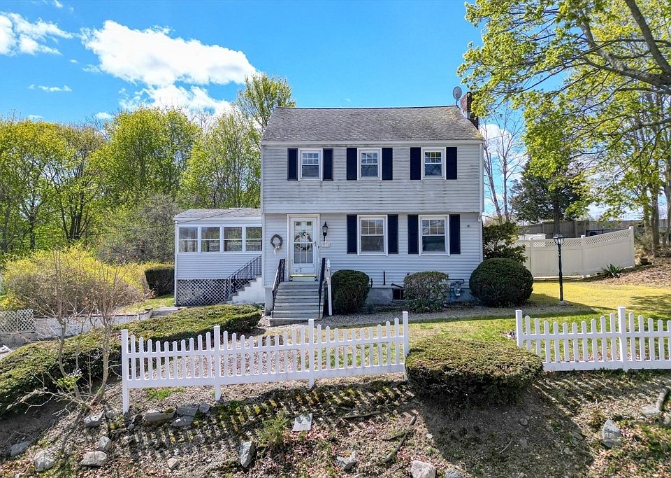 1st image of 71 Holmes Ave