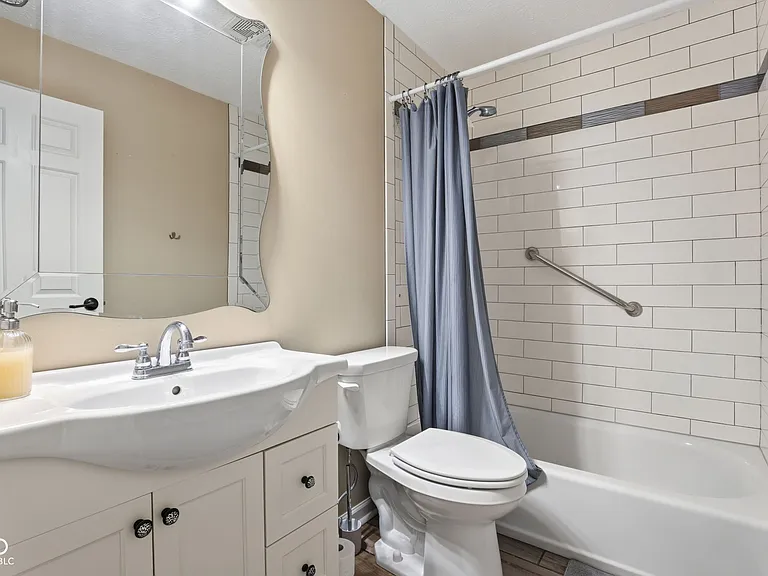 11610 Buttonwood Dr — Photo 36