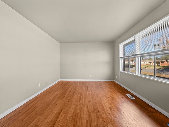 2nd image of 2900 Morgan St SW