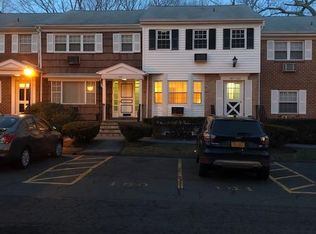302 Woodland Hills Rd #4, White Plains, NY 10603