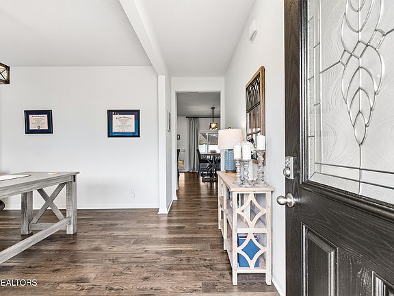 3rd image of 9725 War Admiral Ln