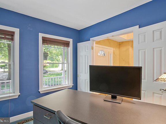 5th image of 6 Victoria Green Ct