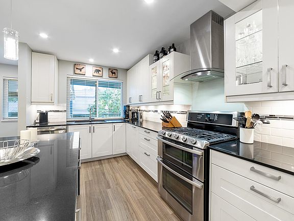3rd image of 1930 Cedar Village Cres #67