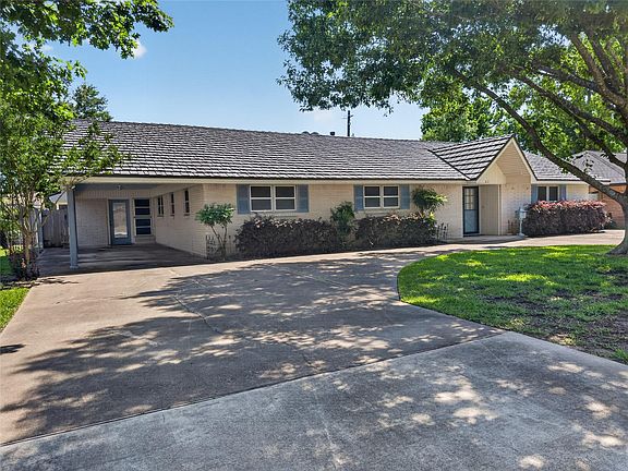 2nd image of 9023 Springview Ln