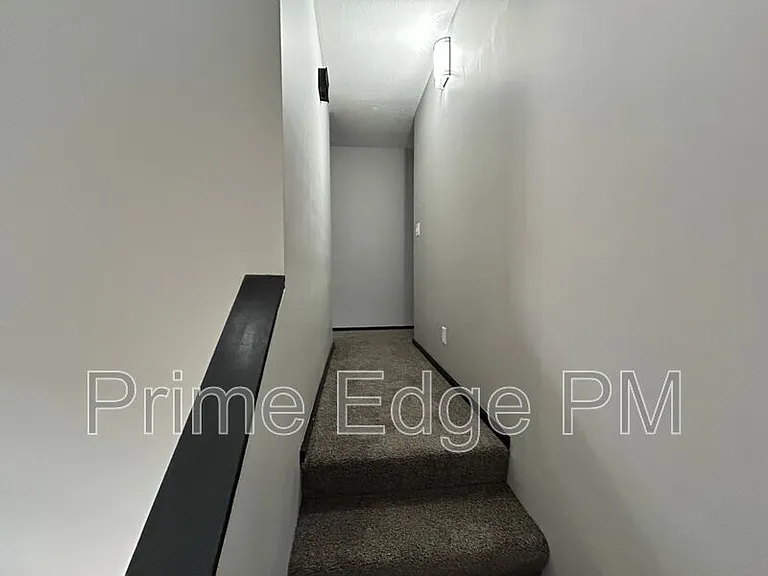 1841 Ridgehaven Ct #4 — Photo 8