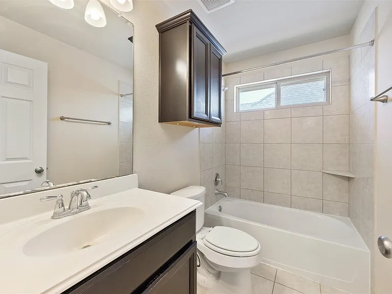 16911 Sedum Grn — Photo 20