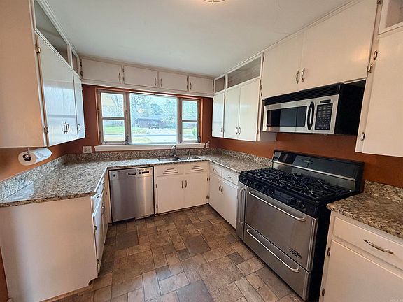 4th image of 508 W A Ave