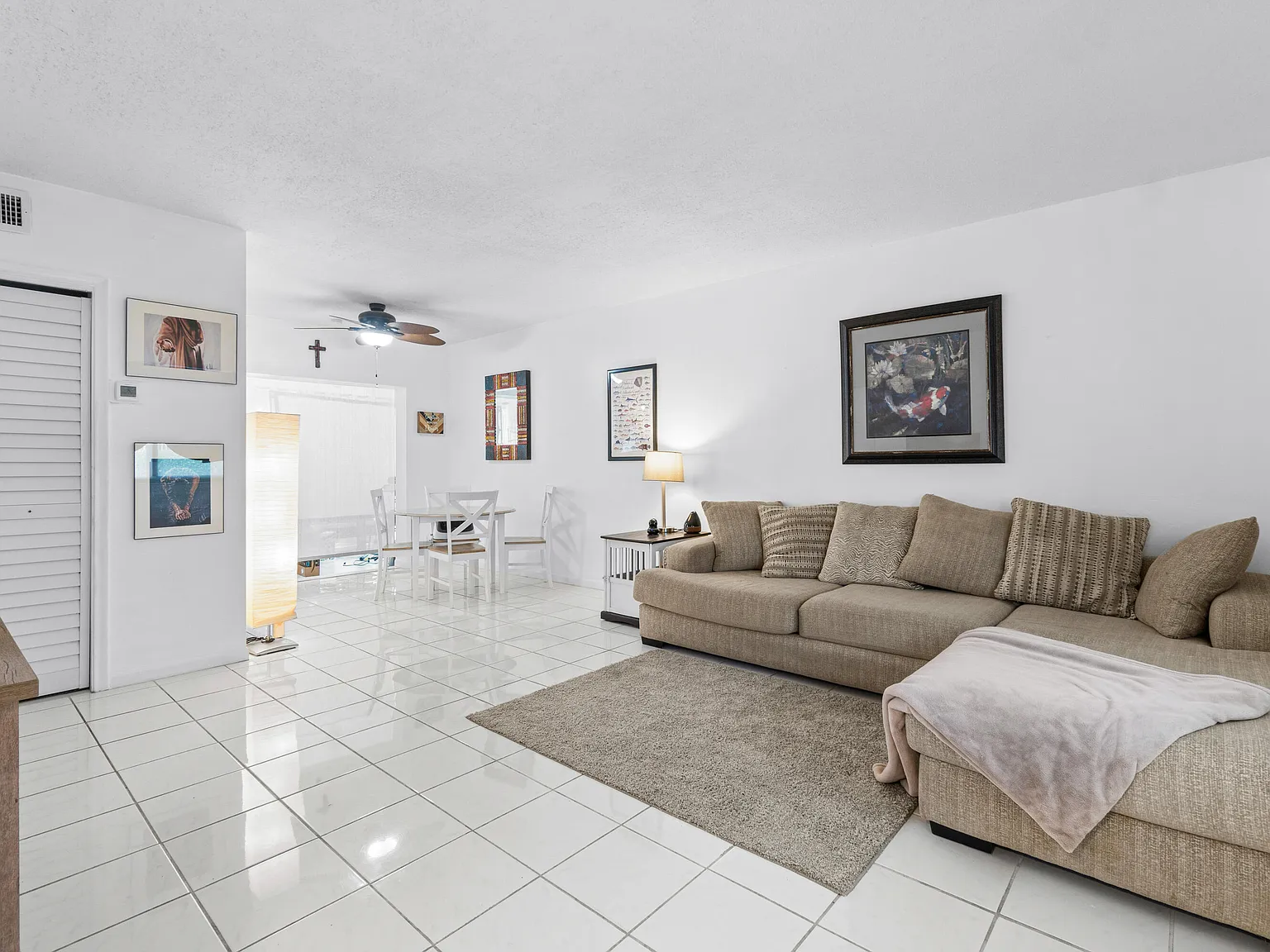 1 bed, 1.0 bath, 774 sqft, $1,900 — Photo 4