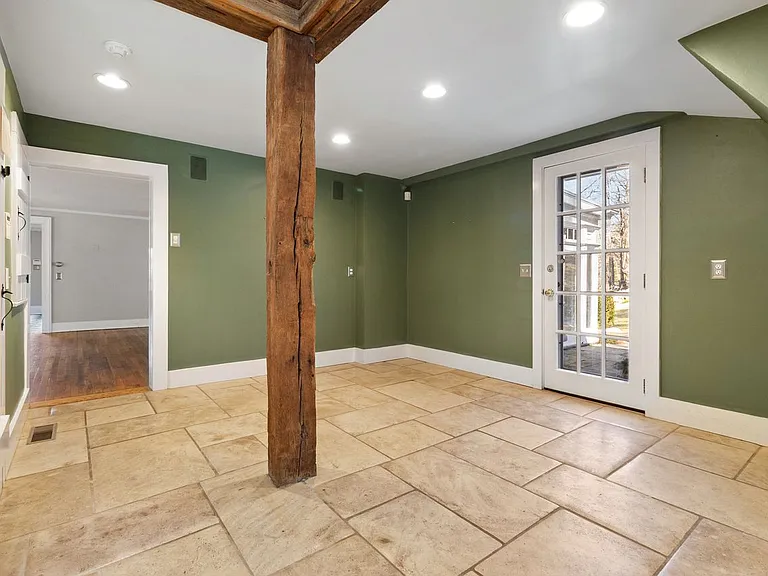 145 Lyons Plain Rd — Photo 16