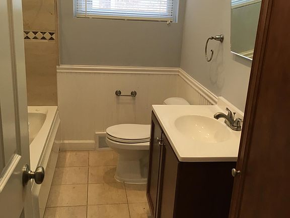 4th image of 6957 W Diversey Ave #1