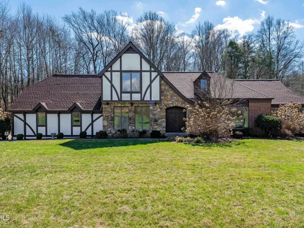 746 Quail Hollow Dr, Elizabethton, TN 37643