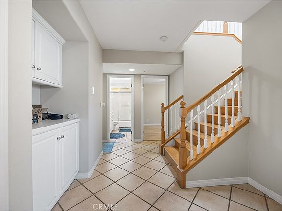 4th image of 2217 Rockefeller Ln #C