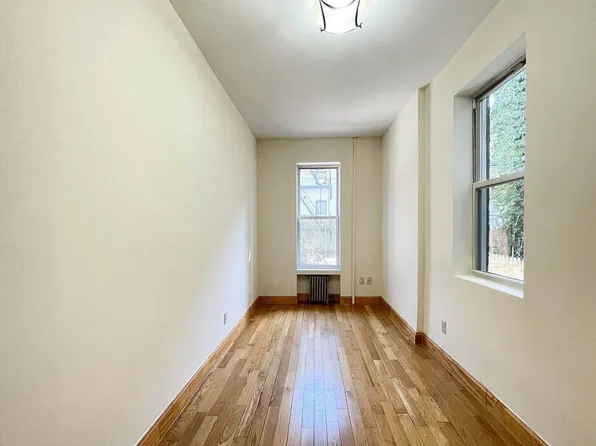 550 Bainbridge Street image 6 of 8