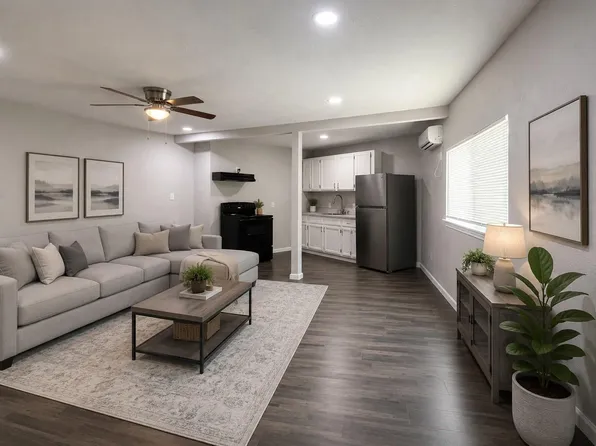 7515 Bayway Dr APT 3, Baytown, TX 77520