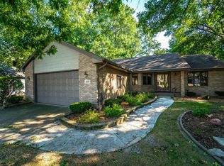 519 Gard Ln, Schererville, IN 46375