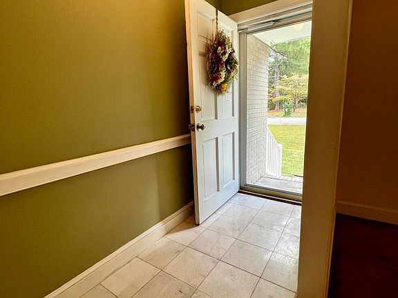 3rd image of 300 Crestline Boulevard