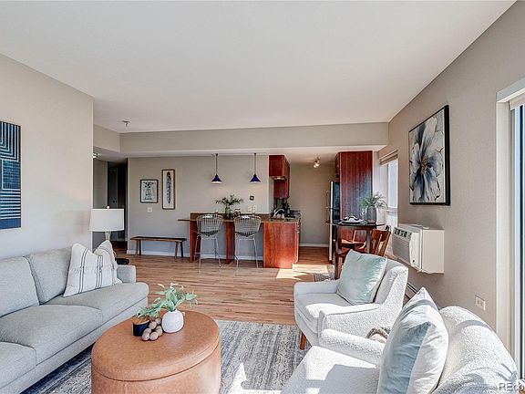 4th image of 1150 Vine Street #1002