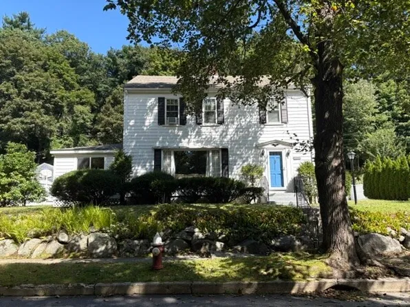 1018 Spring St, Palmer, MA 01069
