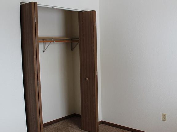 2nd image of 480 S Fairfield Ave APT 7