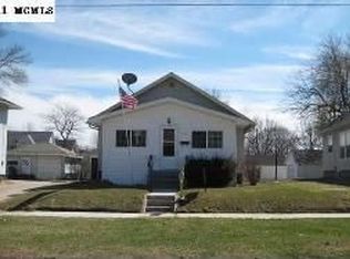 311 15th St NW, Mason City, IA 50401