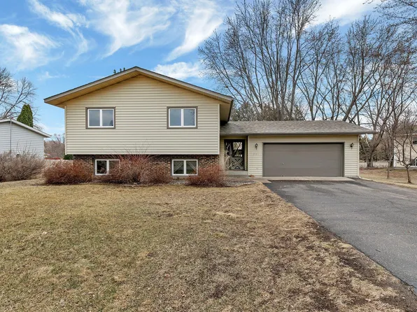 2120 Prospect Dr NE, Saint Cloud, MN 56304