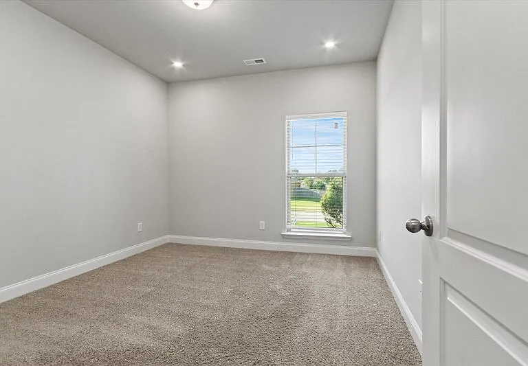 220 Dinner Tree Sq — Photo 21