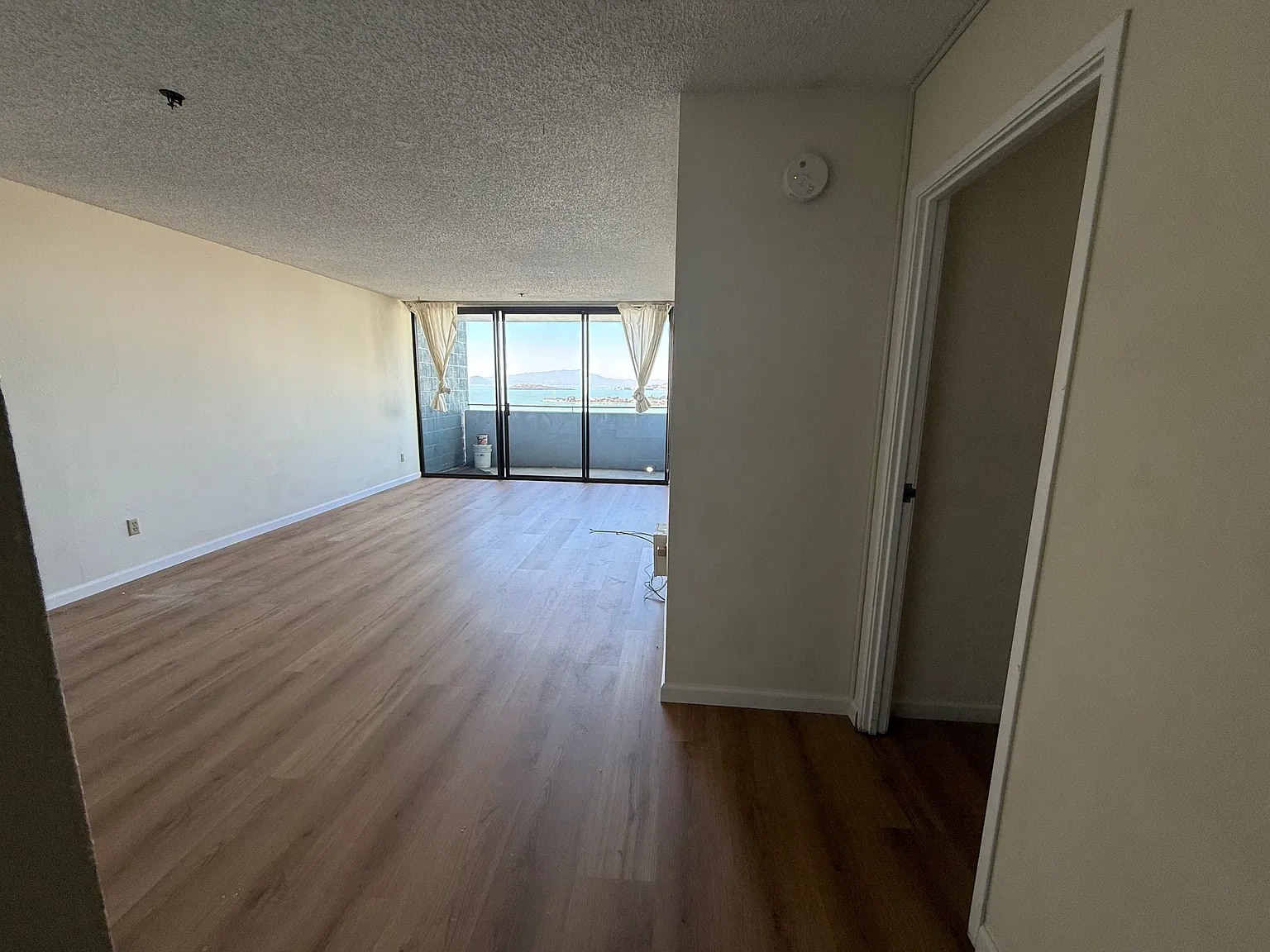 1 bed, 750 sqft, $2,425 — Photo 2