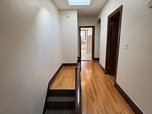 3rd image of 3171 30th St