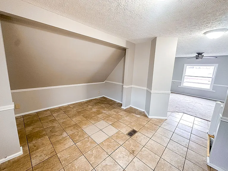 1530 - 1532 N Sherman Dr — Photo 4