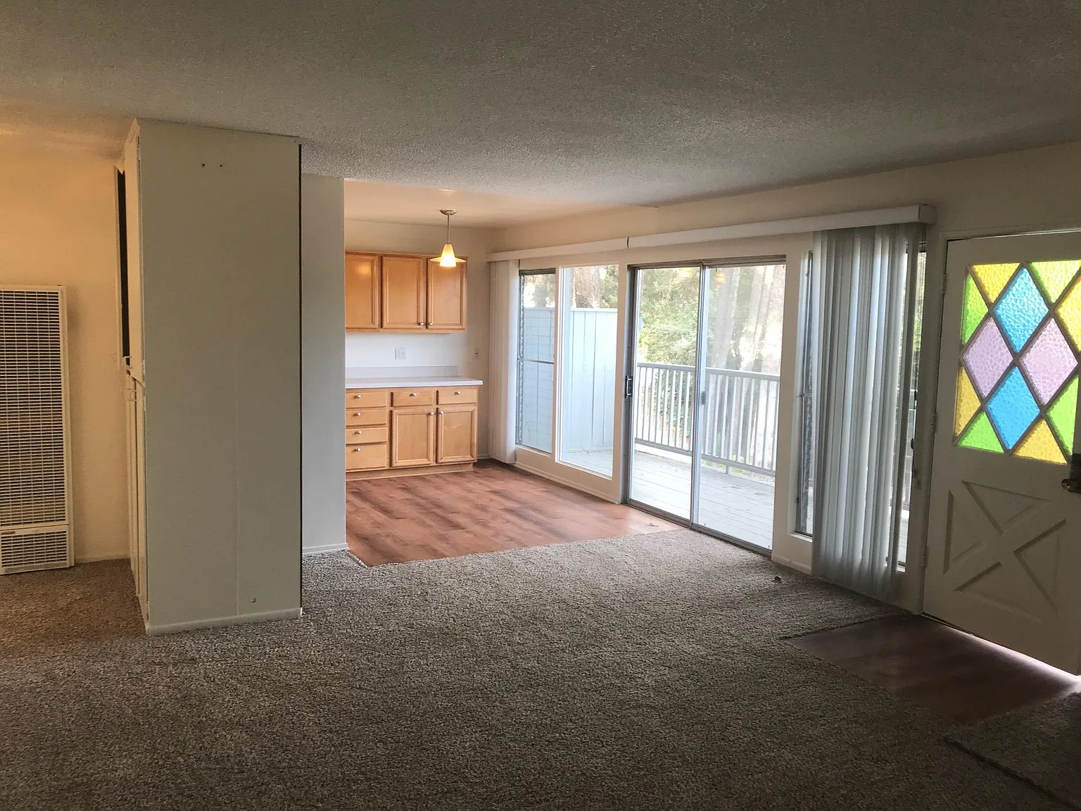 1423 Harbor View Dr — Photo 4