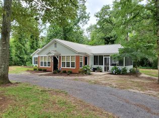934 I W Hutto Rd, Swansea, SC 29160