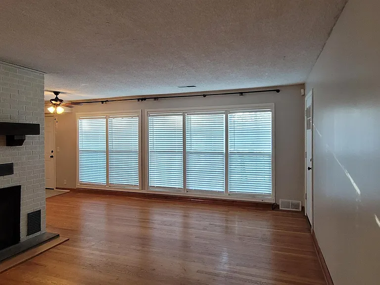 3810 E Pawnee Ct — Photo 2