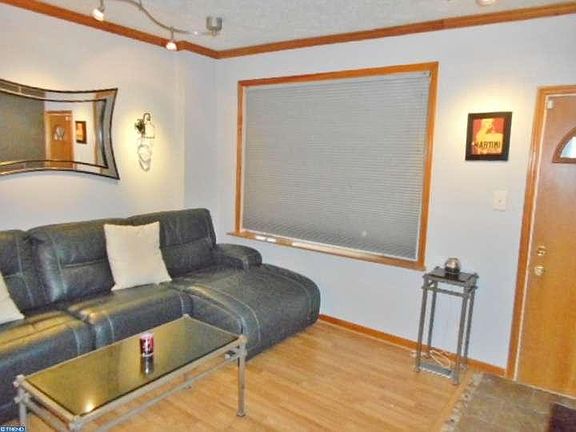 3rd image of 2607 S Sartain St