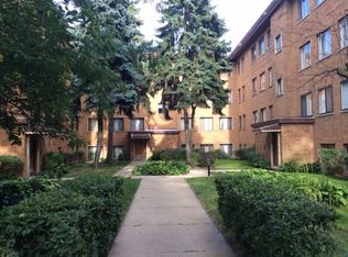 7349 N Ridge Blvd #5, Chicago, IL 60645