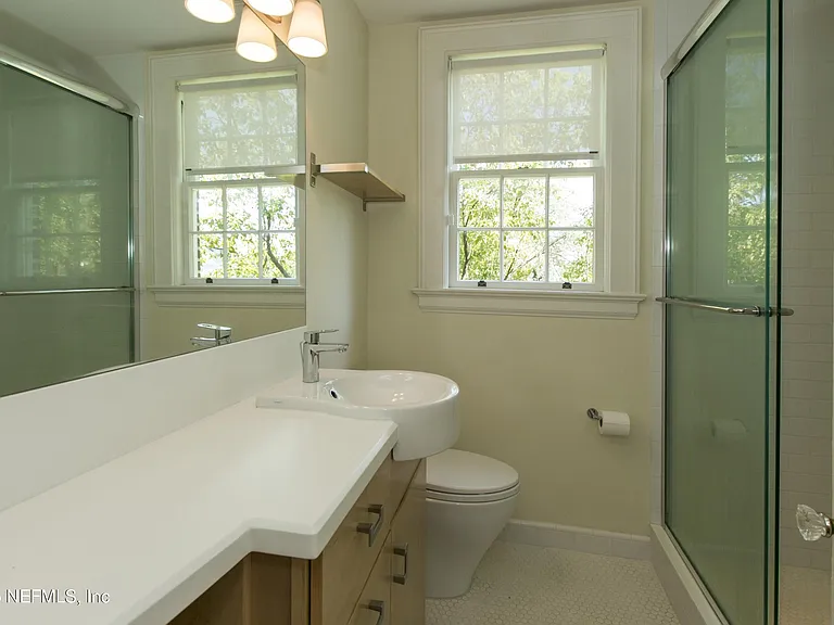 1310 N Laura St — Photo 14