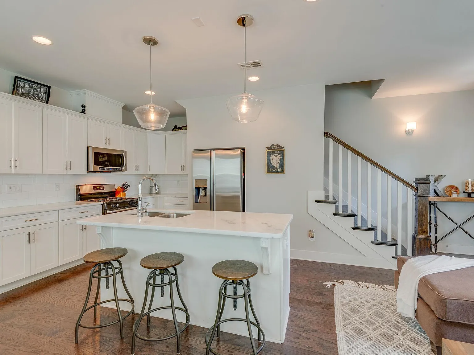 710 Buchanan St — Photo 4