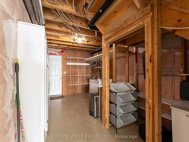 114 Brown St #3 — Photo 31