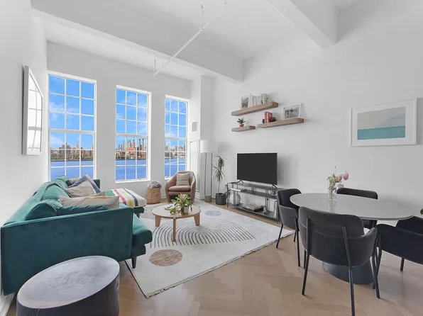 184 Kent Ave APT B512, Brooklyn, NY 11249