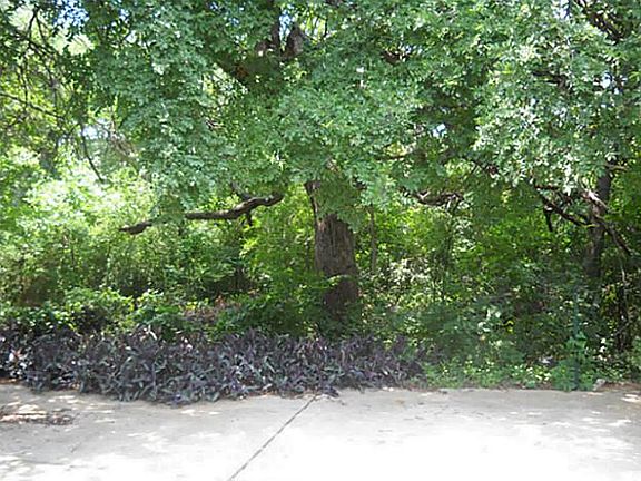 4th image of 2184 Brady Dr